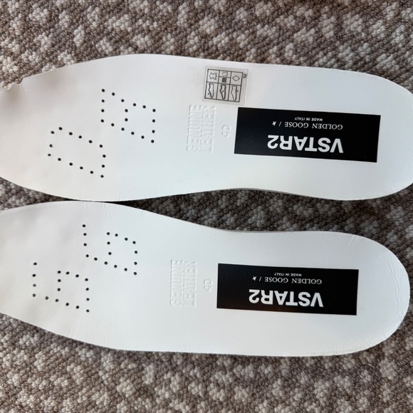 Golden Goose V-Star Sneakers with silver star and pearl suede - size 40 - Picture 8 of 9